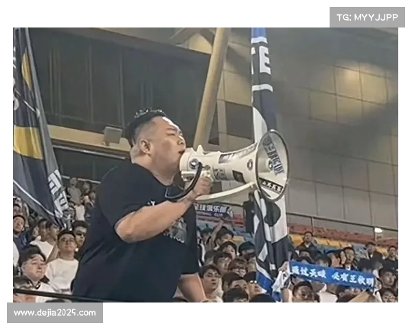 中超罚单:成都赛区空场罚50万 中超罚单:成都赛区空场罚50万